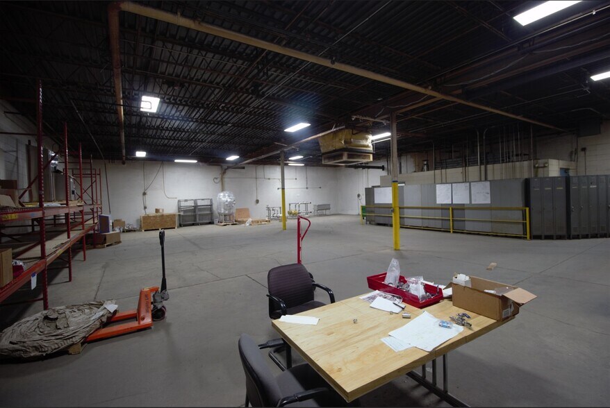 More Photos Of 2025 Brighton Henrietta Town Line Rd, Rochester Manufacturing For Lease