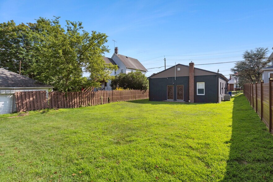 More Photos Of 187-189 N Main St, Milltown Medical For Sale