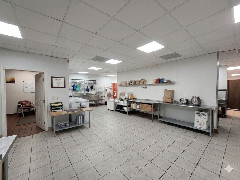 More Photos Of 9343 Lem Turner Rd, Jacksonville Fast Food For Sale