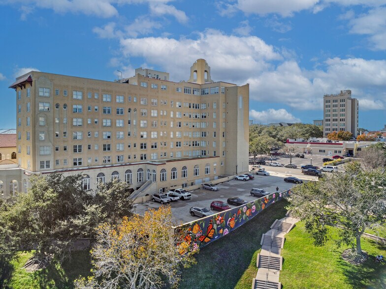 More Photos Of , Lakeland Multifamily For Sale