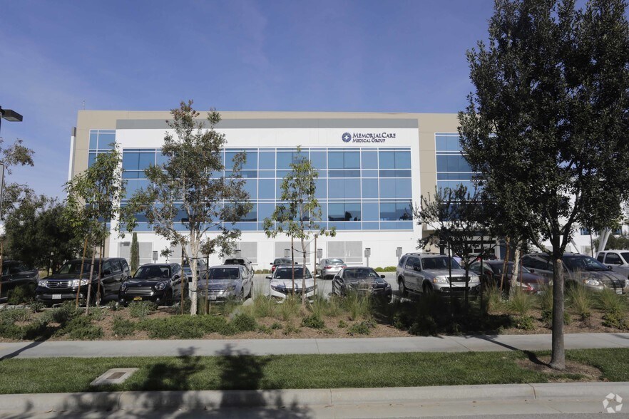 More Photos Of 3828 Schaufele Ave, Long Beach Medical For Lease