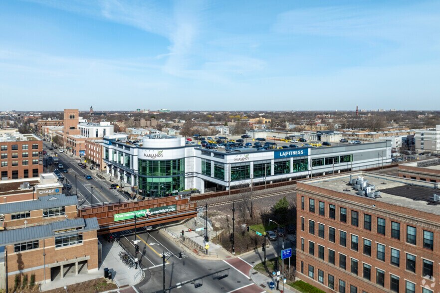More Photos Of 1800 W Lawrence Ave, Chicago General Retail For Lease