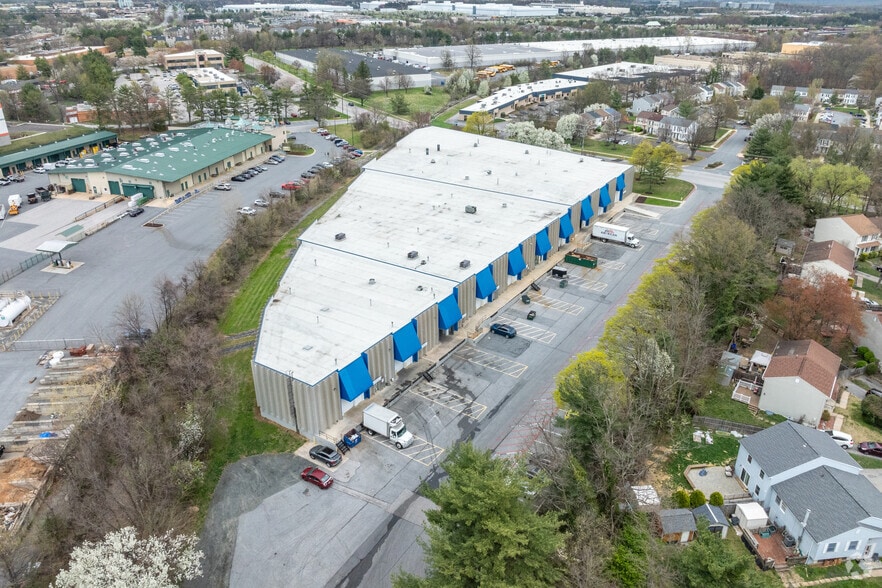 More Photos Of 7190 Oakland Mills Rd, Columbia Warehouse For Lease