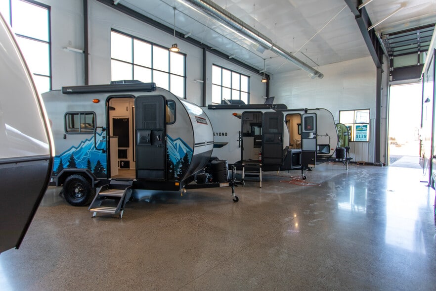 More Photos Of 3928 Tri Hill Frontage Rd, Great Falls Auto Dealership For Sale