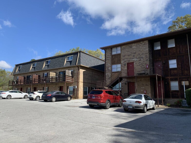 More Photos Of 3700 Cherryton Dr, Chattanooga Apartments For Sale