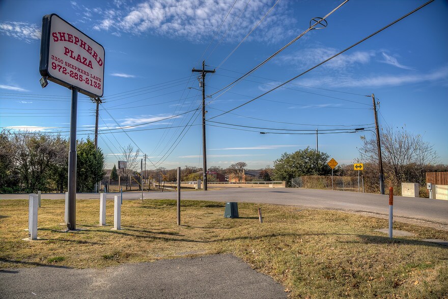 More Photos Of 3300 Shepherd Ln, Balch Springs Freestanding For Sale