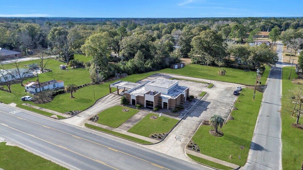 More Photos Of 176 S Main St, Reidsville Freestanding For Sale