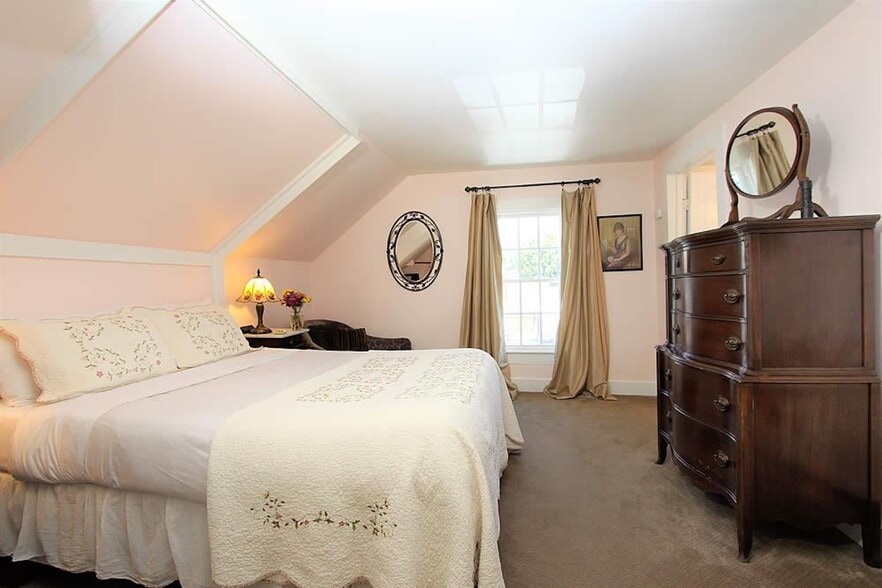 More Photos Of 2476 Main St, Cambria Hospitality For Sale