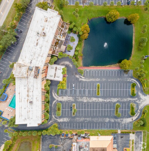 More Photos Of 7675 W Irlo Bronson Memorial Hwy, Kissimmee Hotel For Sale