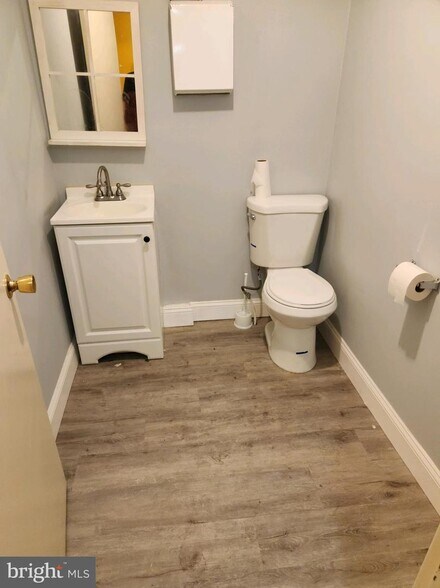 More Photos Of 1416 Snyder Ave, Philadelphia Storefront Retail Residential For Lease