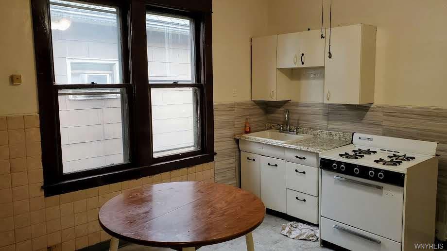 More Photos Of 76 Block St, Buffalo Apartments For Sale