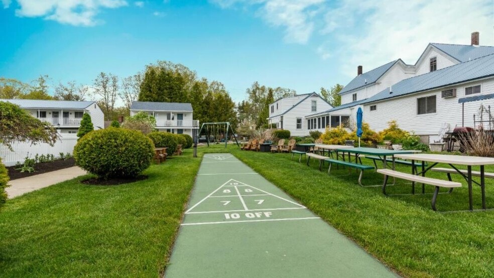 More Photos Of Route 1, Moody Hotel For Sale