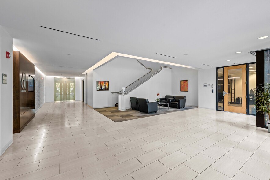 More Photos Of 61 Inverness Dr E, Englewood Office For Lease