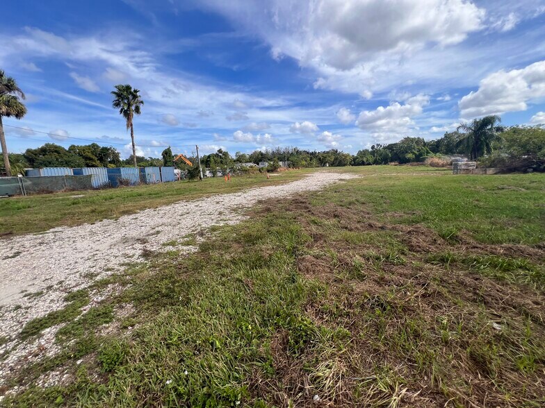 More Photos Of 3029 Forsyth Rd, Winter Park Land For Lease