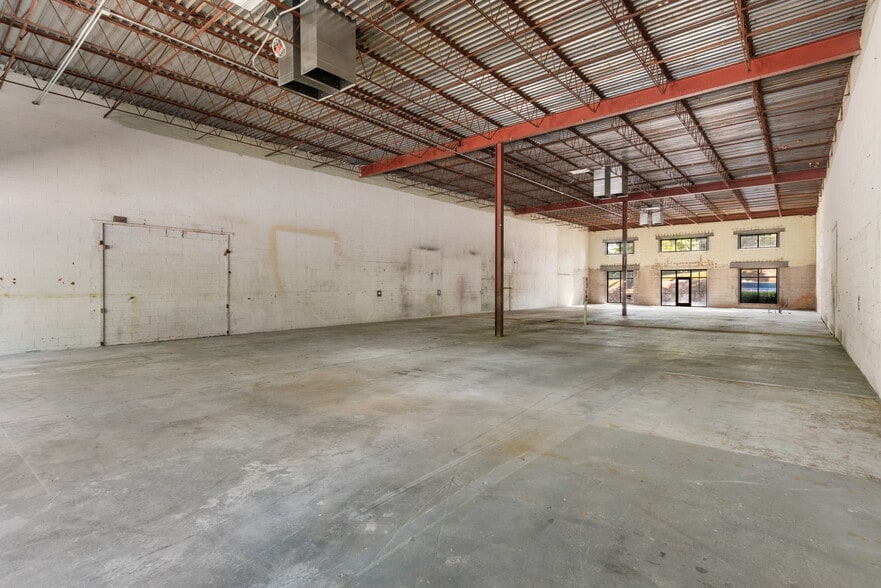 More Photos Of 3586 Pierce Dr NE, Chamblee Office For Sale