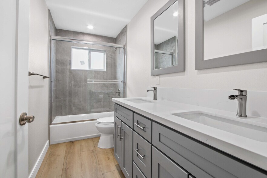 More Photos Of 13392 Magnolia St, Garden Grove Apartments For Sale