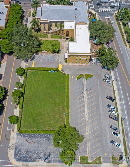 More Photos Of 603 11th St W, Bradenton Religious Facility For Sale