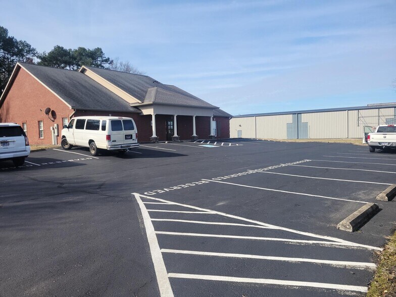 More Photos Of 703 William Blount Dr, Maryville Office For Sale