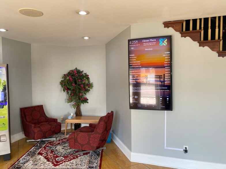 More Photos Of 1865 Old Hudson Rd, Saint Paul Office For Lease