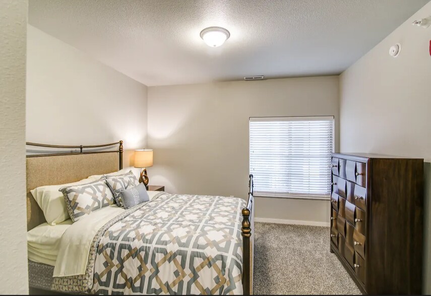 More Photos Of 1220-1250 27th Ave NW, Minot Apartments For Sale