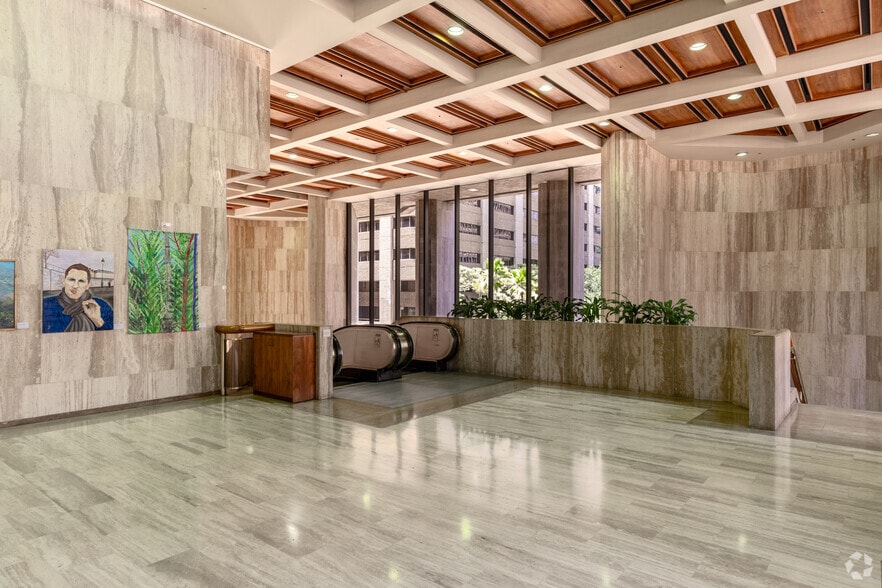 More Photos Of 1001 Bishop St, Honolulu Unknown For Lease