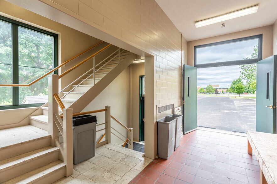 More Photos Of 115 Continuum Dr, Liverpool Medical For Lease