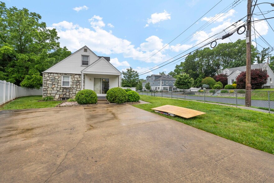 More Photos Of , Ewing Unknown For Sale