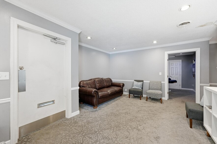 More Photos Of 12-16 Westwoods Dr, Liberty Office For Sale