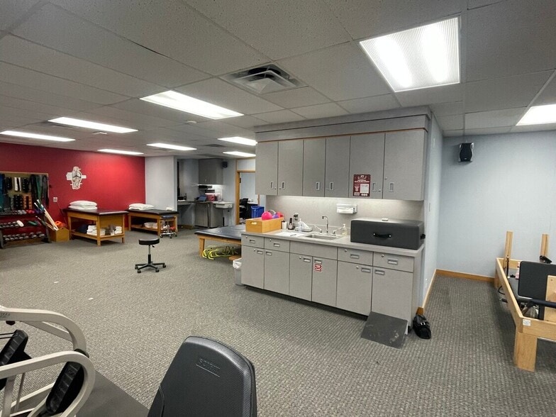 More Photos Of 415 E 23rd St, Fremont Medical For Sale