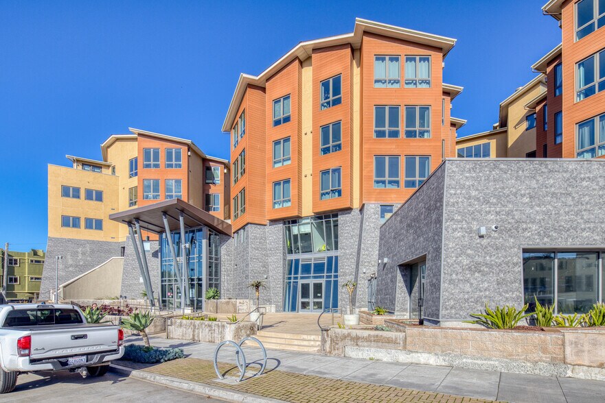 More Photos Of 3535 Wawona St, San Francisco Apartments For Sale