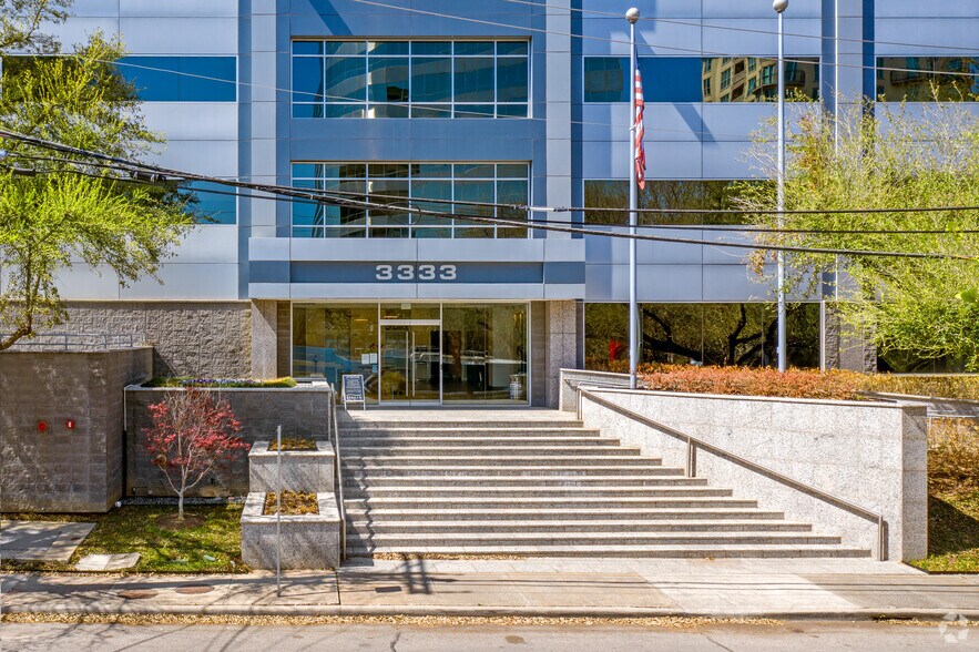 More Photos Of 3333 Welborn St, Dallas Office For Lease