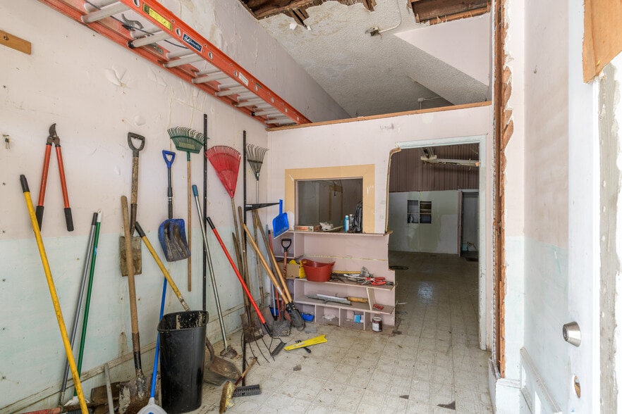 More Photos Of 906 Marin St, Vallejo Storefront Retail Residential For Sale