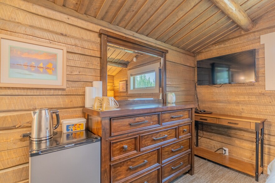 More Photos Of Quartz Lake, Delta Junction Lodge Meeting Hall For Sale