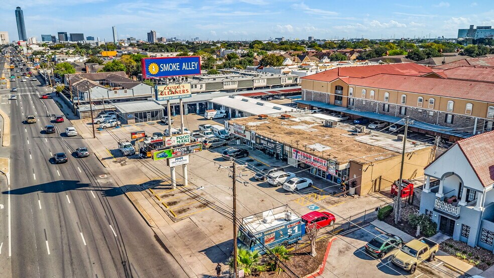 More Photos Of 6237-6241 Westheimer Rd, Houston Unknown For Lease