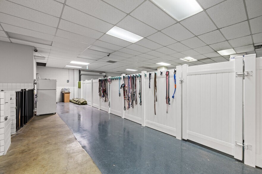 More Photos Of 68766 Perez Rd, Cathedral City Warehouse For Sale
