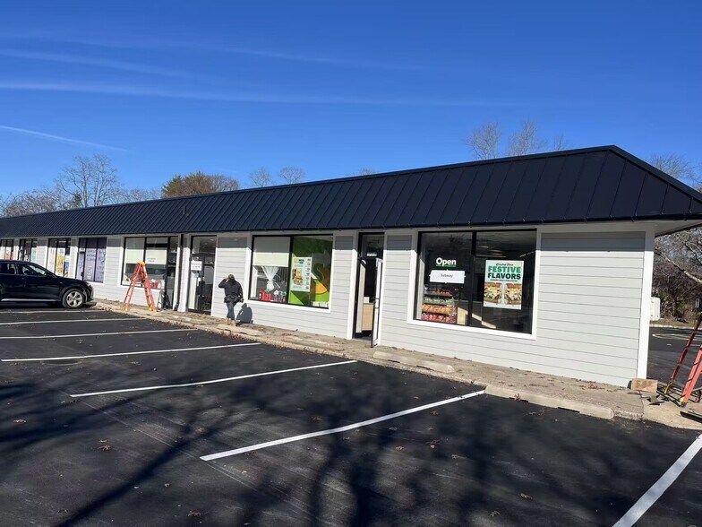 More Photos Of 155-173 Smithtown Blvd, Nesconset Freestanding For Lease