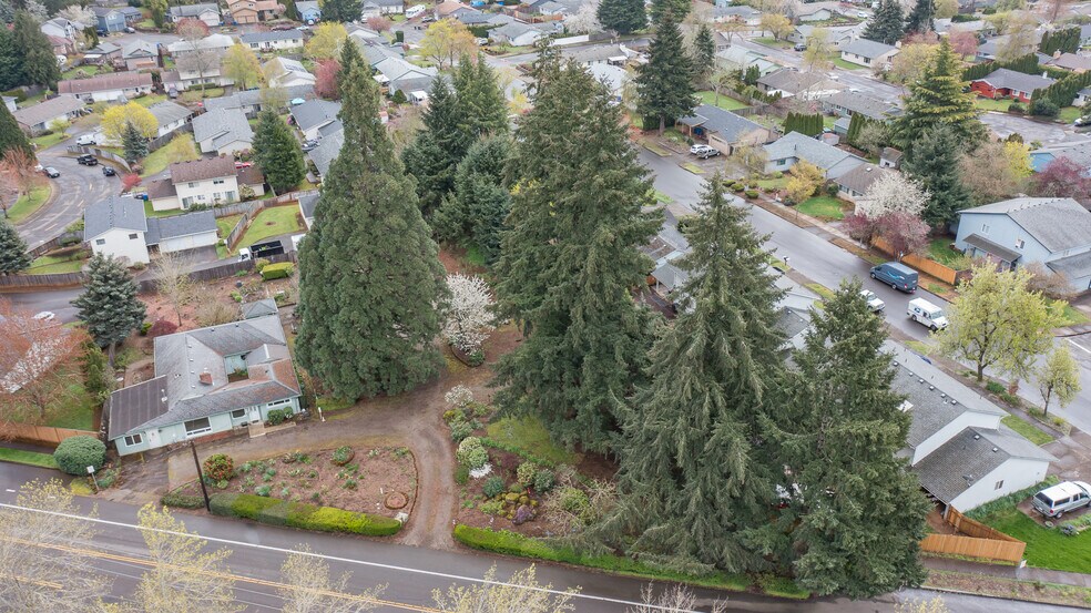 More Photos Of 5198 Skyline Rd S, Salem Multifamily For Sale