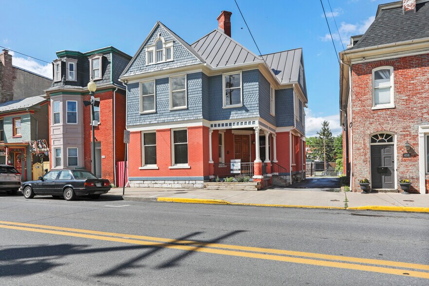 More Photos Of 408 W King St, Martinsburg Loft Creative Space For Lease