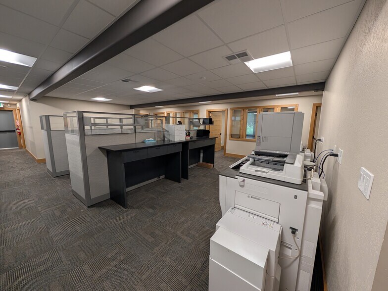 More Photos Of 5616 Third Ave, Ferndale Medical For Lease