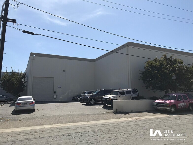 More Photos Of 3430 E Airport Way, Long Beach Warehouse For Lease