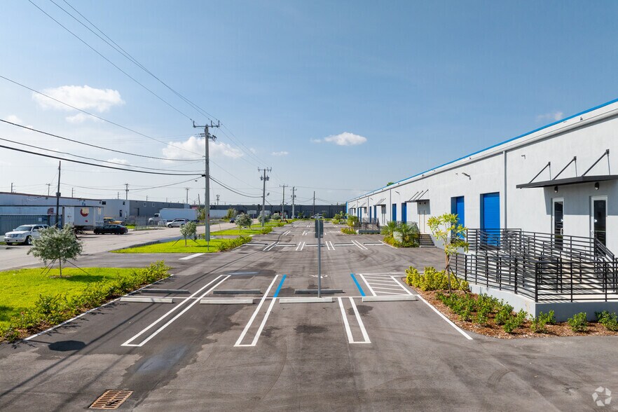 More Photos Of 7100 NW 36th Ave, Miami Warehouse For Lease