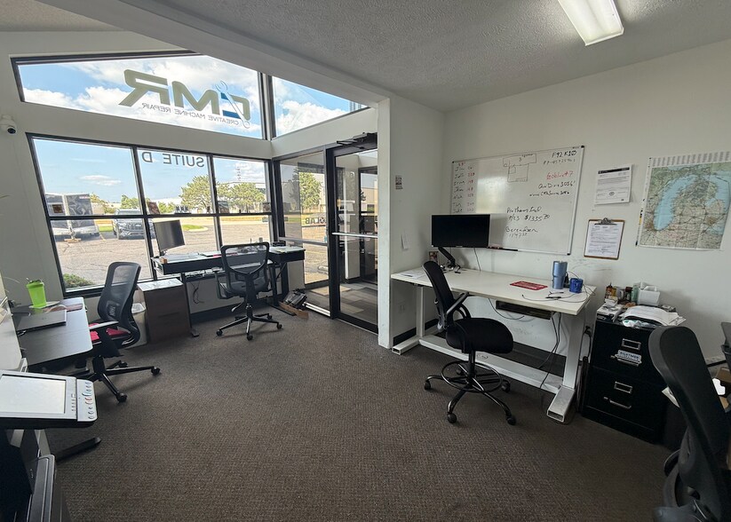 More Photos Of 3086 Dixie Ave SW, Grandville Manufacturing For Lease