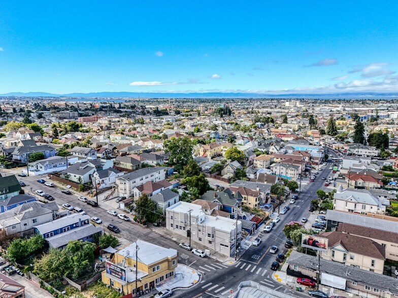 More Photos Of 2246 23rd Ave, Oakland Apartments For Sale