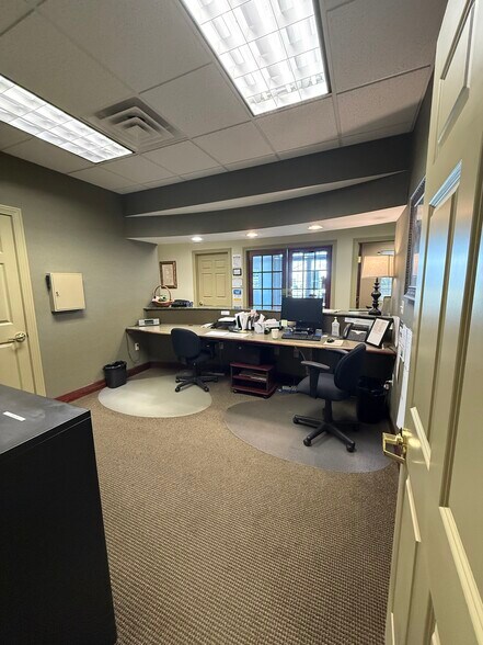 More Photos Of 5665 S Transit Rd, Lockport Office For Lease