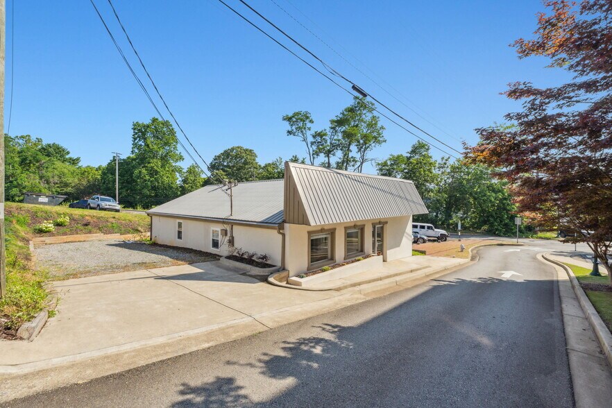 Primary Photo Of 37 Court St, Jasper Office For Sale