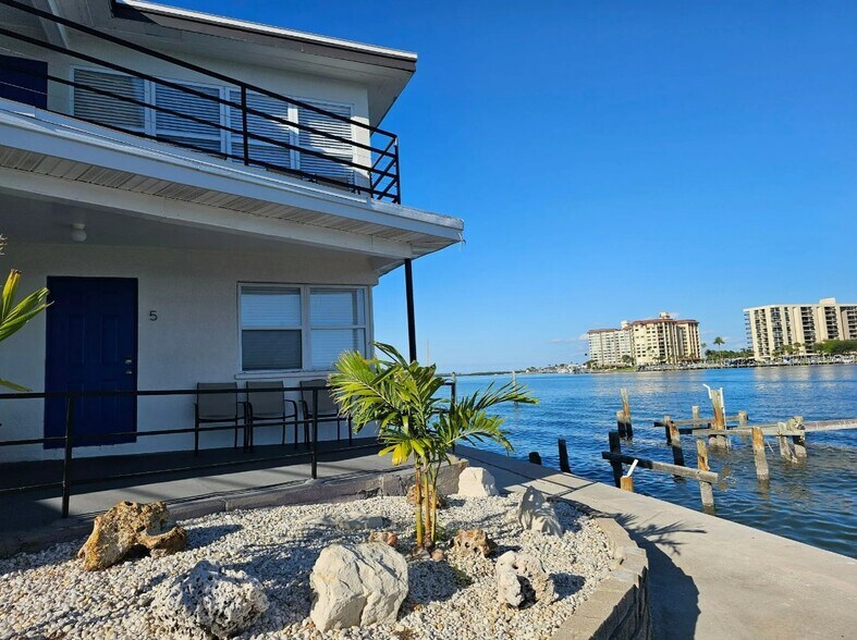 More Photos Of 621 Bay Esplanade, Clearwater Hotel For Sale