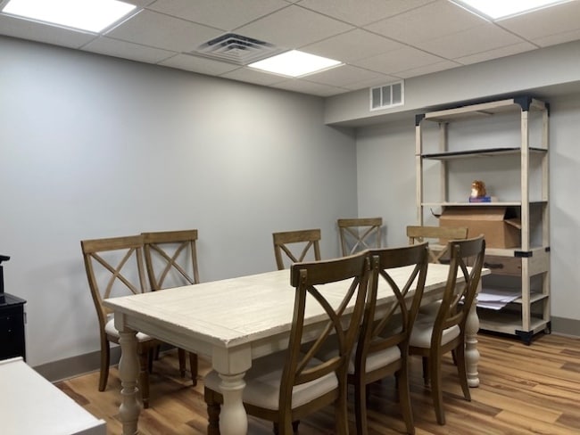 More Photos Of 216 N Main St, Columbia General Retail For Lease