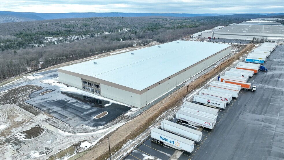 More Photos Of 620 Oak Ridge Rd, Hazle Township Warehouse For Lease