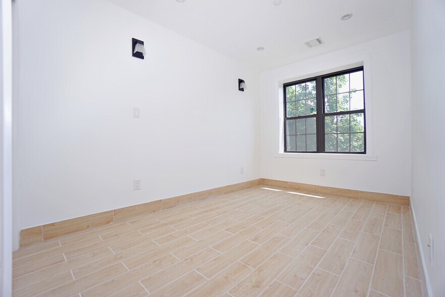 More Photos Of 626 Greene Ave, Brooklyn Multifamily For Sale