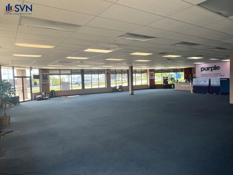 More Photos Of 2400 E Main St, Saint Charles Unknown For Lease